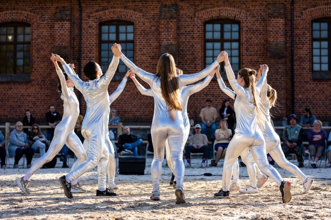 ŽAGARĖS FRINGE FESTIVALIS – UNIKALIŲ MENO PATIRČIŲ LABORATORIJA ŠIAURĖS LIETUVOJE