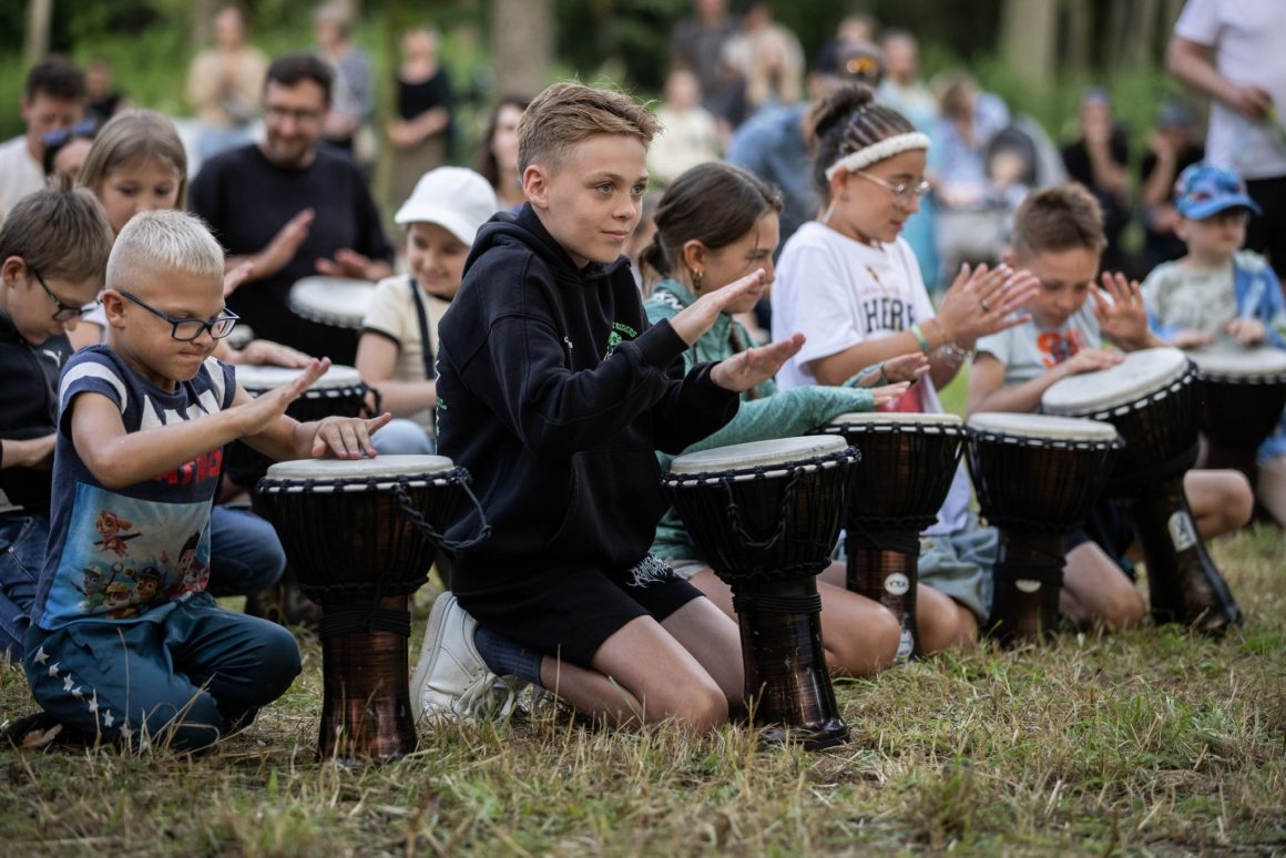 PERKUSIJOS STUDIJA „AFRIKOS BŪGNAI“ / ŽAGARĖS VYŠNIŲ FESTIVALIS 2025