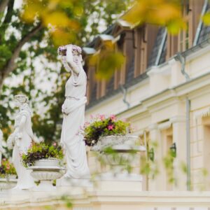 TARP TEATRO, GARSO INSTALIACIJOS IR ŽAIDIMO