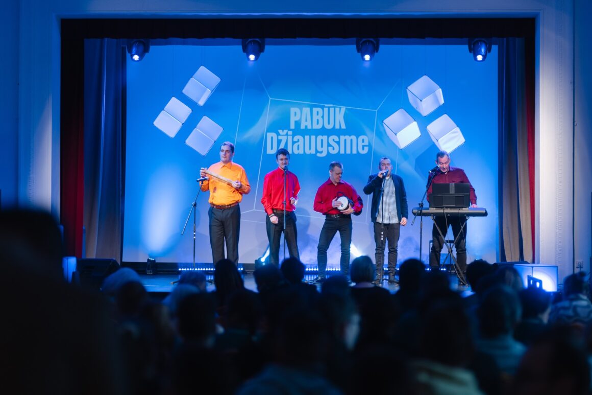 MOKĖJIMAS DŽIAUGTIS GYVENIMU