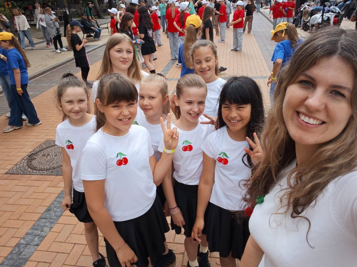 1 PAGRINDINE FOTO „SAGERA“ – LINIJINIŲ ŠOKIŲ FESTIVALYJE PALANGOJE