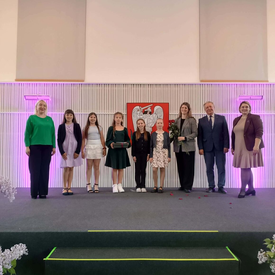 1 Pagrindinė foto JONIŠKIO RAJONO SAVIVALDYBĖS PREMIJOS UŽ AUKŠTUS PASIEKIMUS